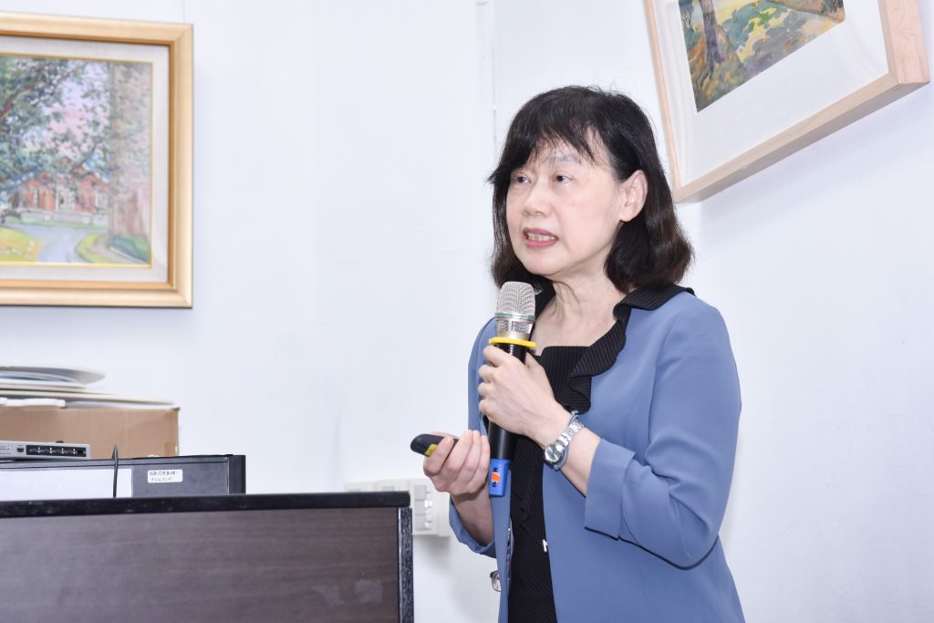 國立臺灣師範大學幼家系 張鑑如教授